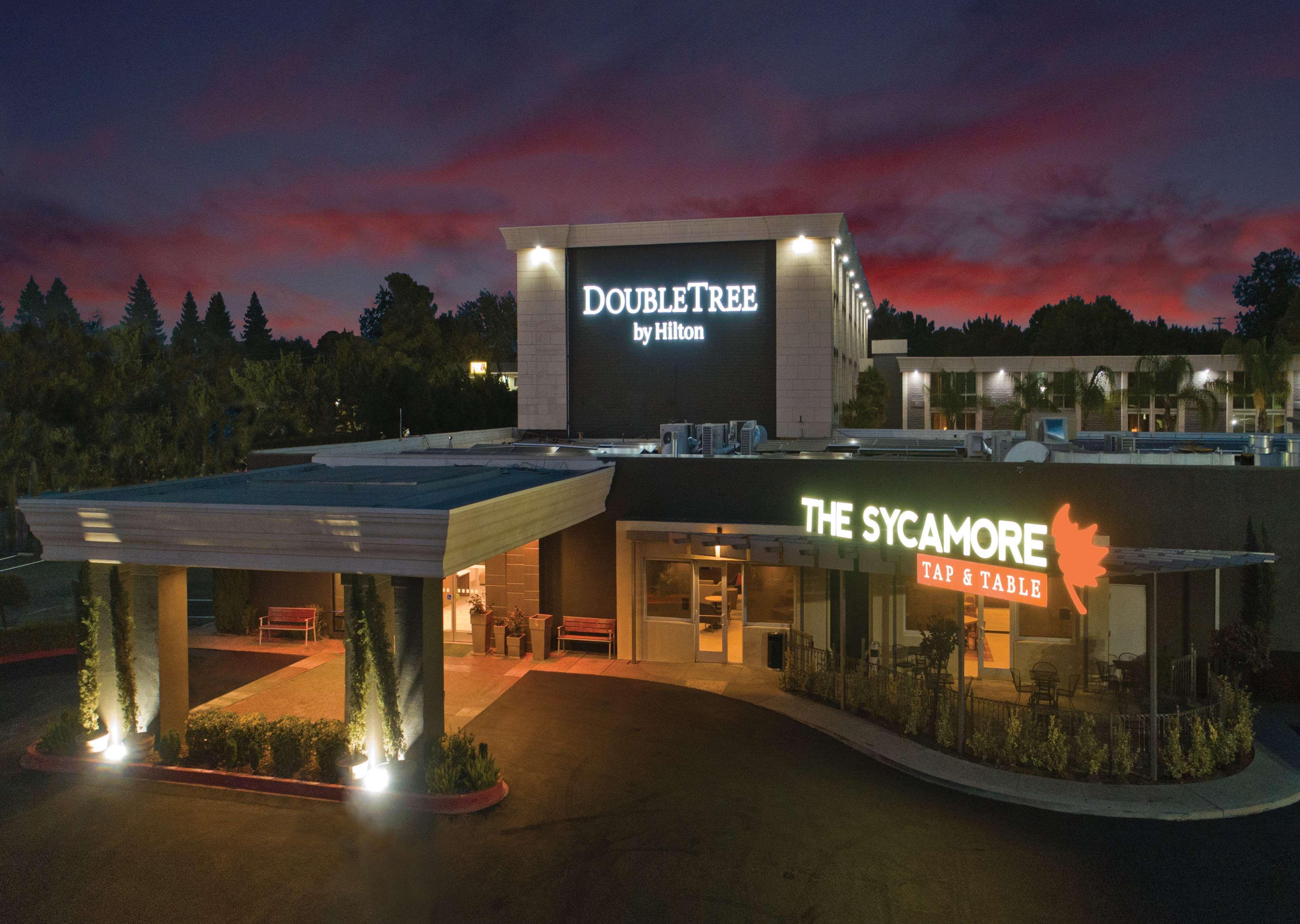 Отель Doubletree By Hilton Chico, Ca Экстерьер фото