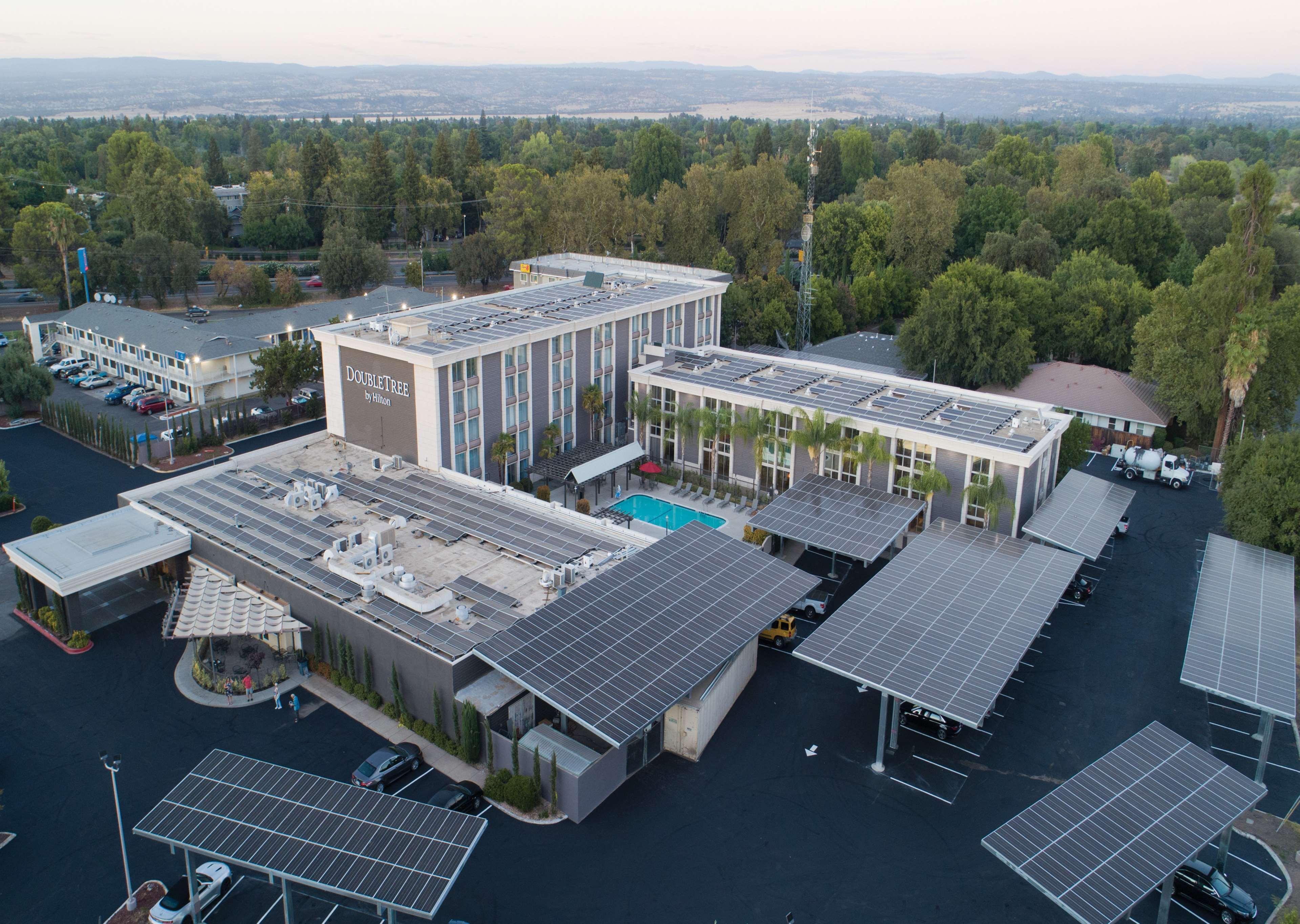Отель Doubletree By Hilton Chico, Ca Экстерьер фото